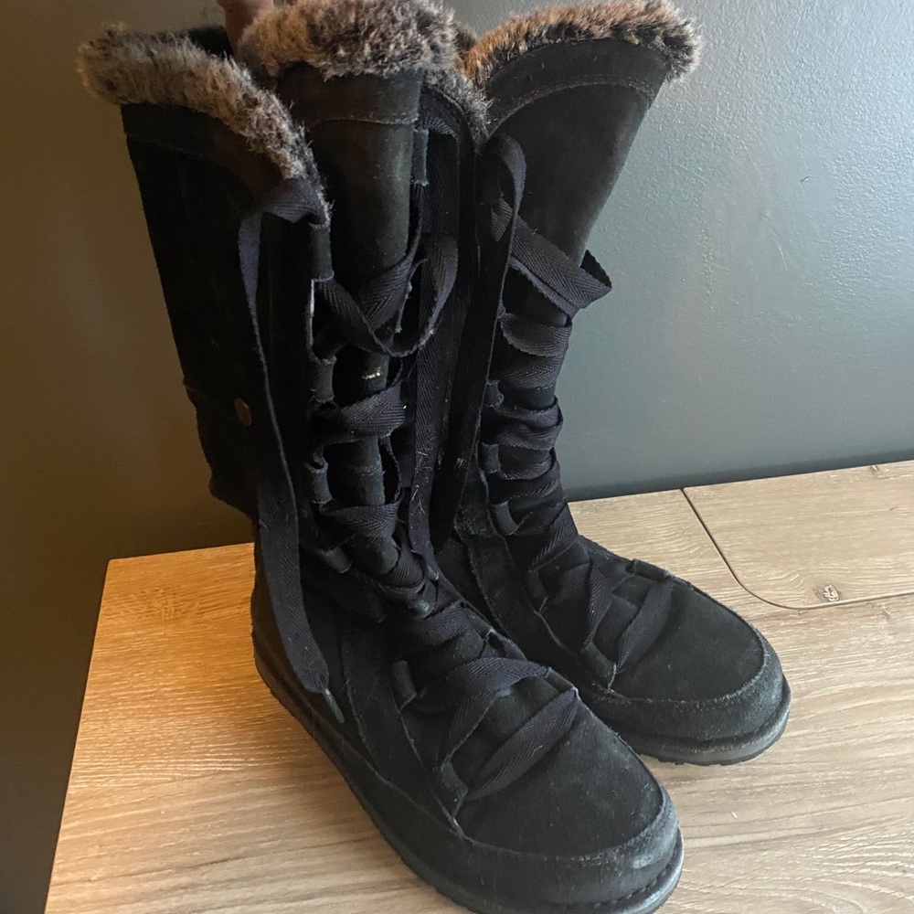 Insulated North Face Boots